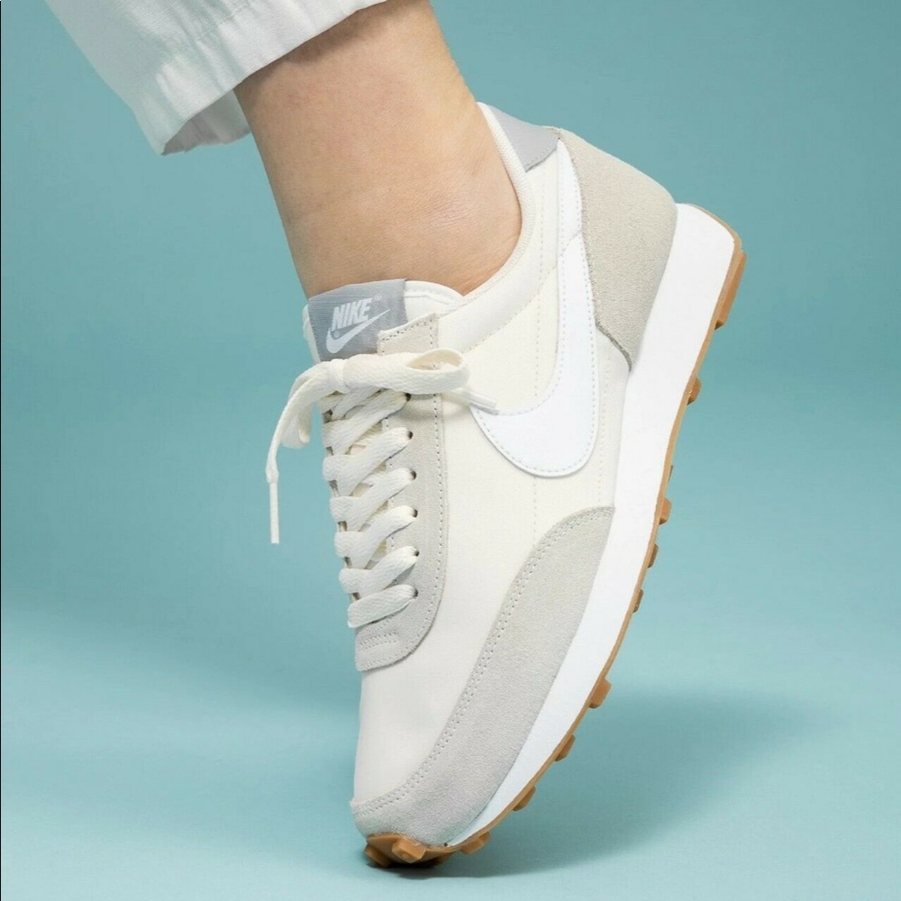 NIKE Daybreak Sneakers Shoes NEW Shoe - Picture 2 of 16